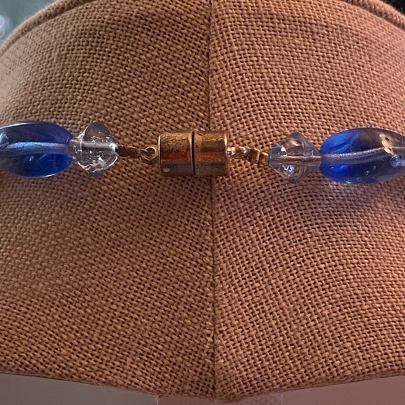 Beautiful blue fused glass necklace with magnetic clasp - Picture 6 of 7